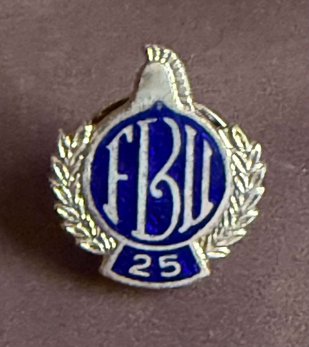 Pokémon Center: Pixel Pins Gligar