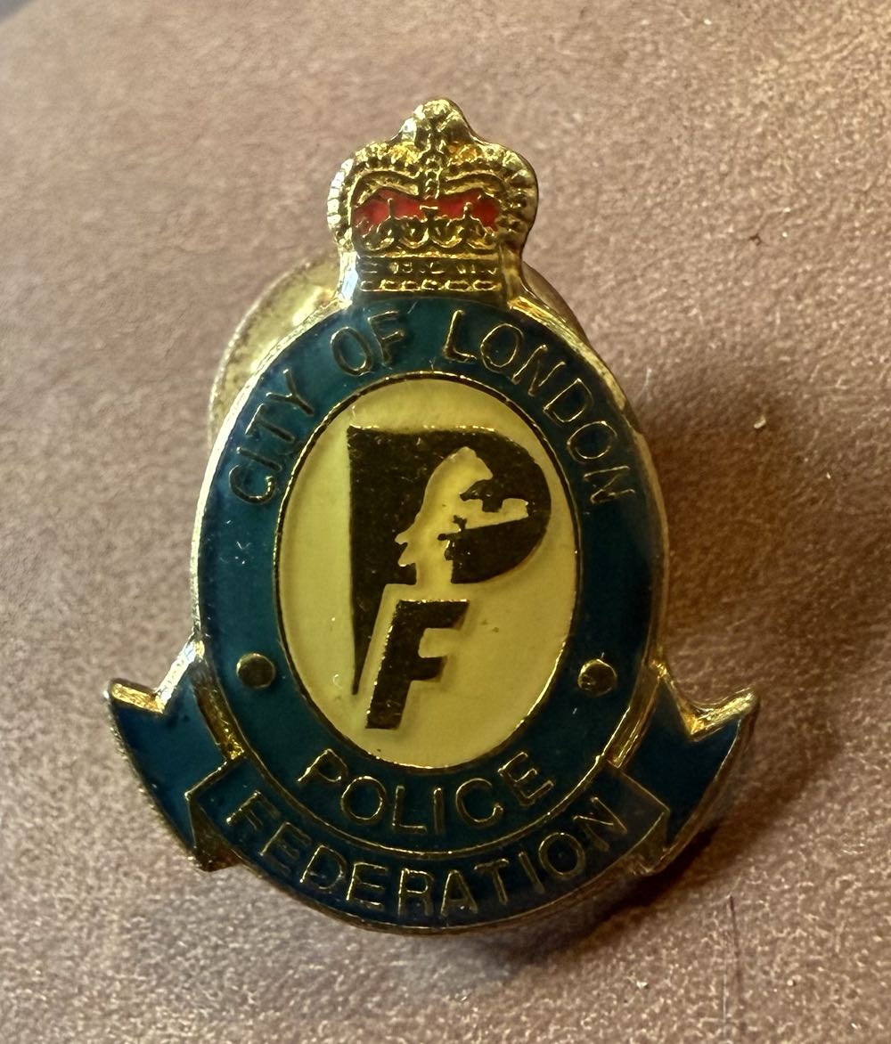 2011 - Character Cupcake Booster Set - Tinker Bell