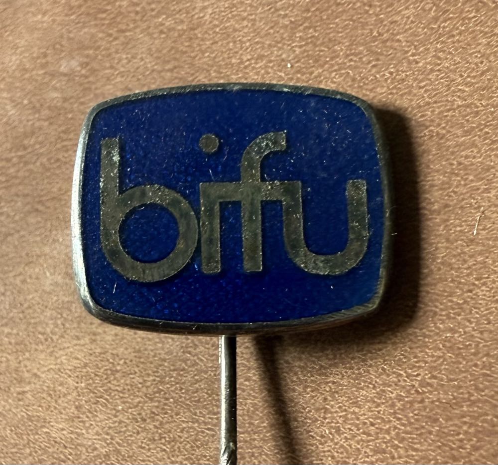 2002 State Character Pins - Virginia - Bambi