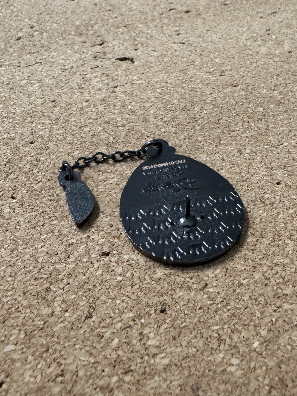 LFLY Disney Balloon - Dumbo - Disney Loungefly pin collectible - Main Image 3