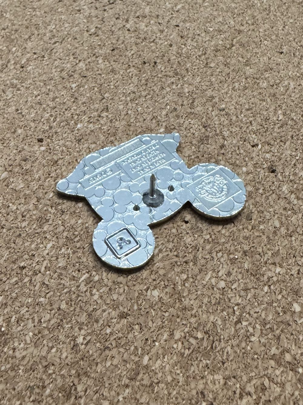 Hat - Mickey Mouse - Hard Enamel, Metal pin collectible - Main Image 3