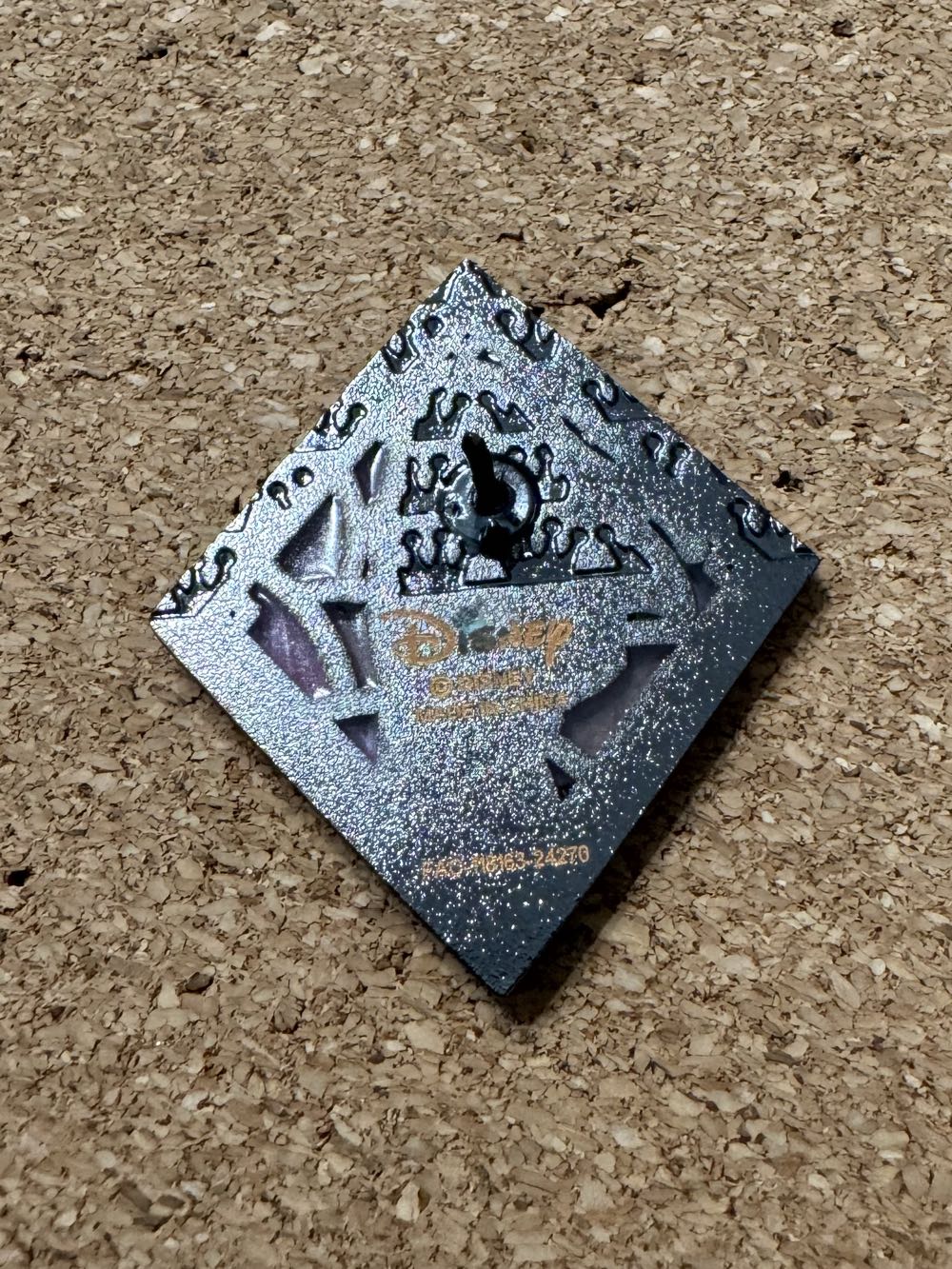 LFLY Princess Diamond Stained Glass - Mulan - Disney Loungefly Stained Glass Pin pin collectible - Main Image 2