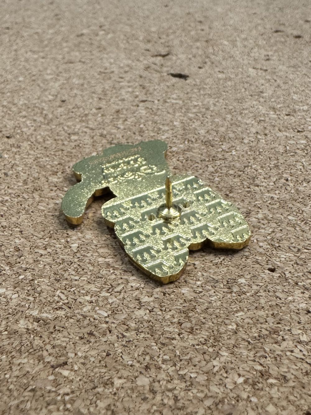 LFLY Balloon Animal - Oliver - Disney Loungefly pin collectible - Main Image 3