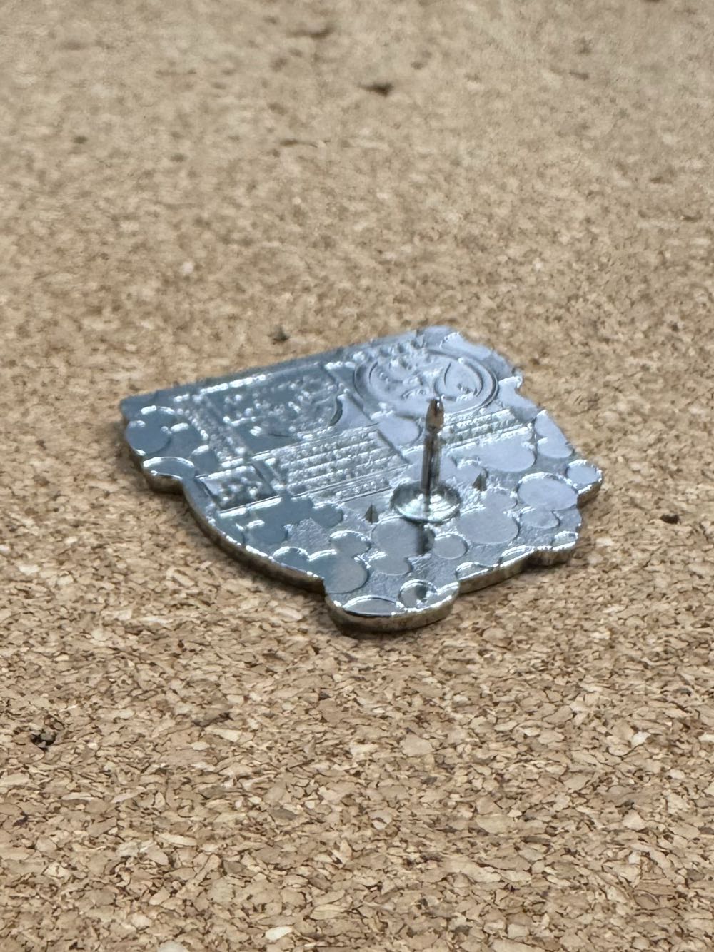 25 Years of Pin Trading - Hatbox Ghost (CHASER) - Hidden Mickey pin collectible - Main Image 3