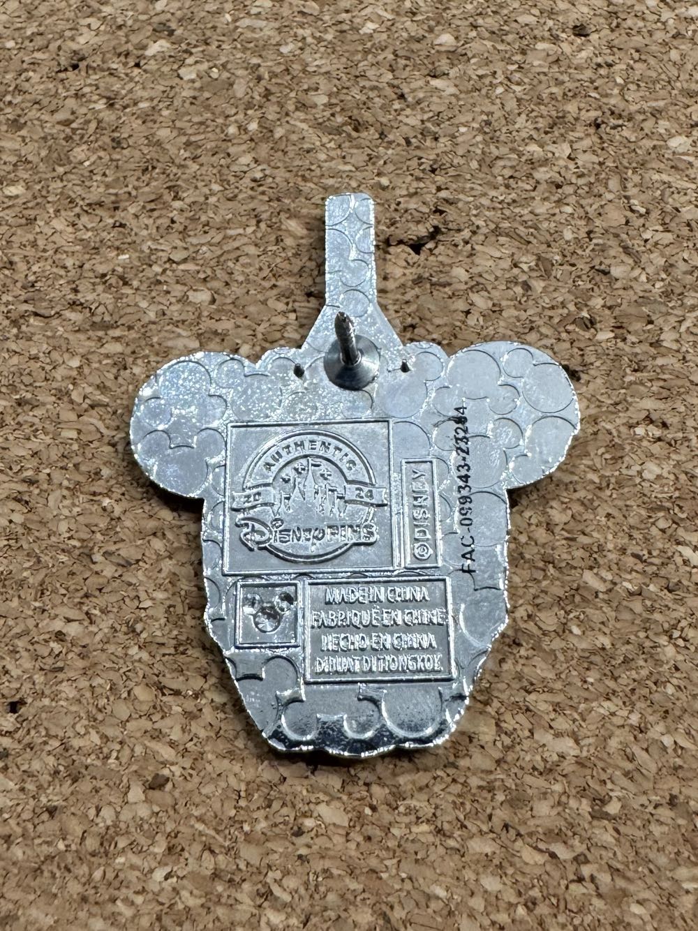 Candy Apple - Witch Minnie Mouse - Hard Enamel, Metal pin collectible - Main Image 2