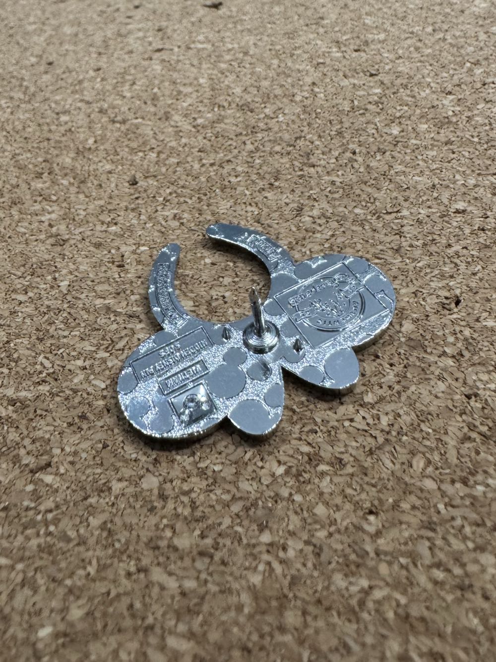 Ear Headband 2025 - Minnie Mouse - Hidden Mickey pin collectible - Main Image 3