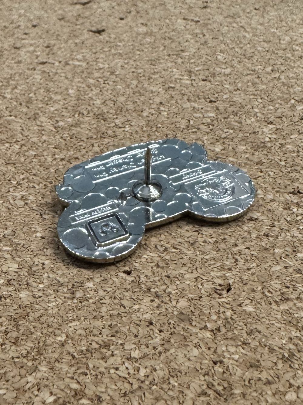 Ear Hat 2024 - Headless Horseman Purple (SUPER CHASER) - Hidden Mickey pin collectible - Main Image 3