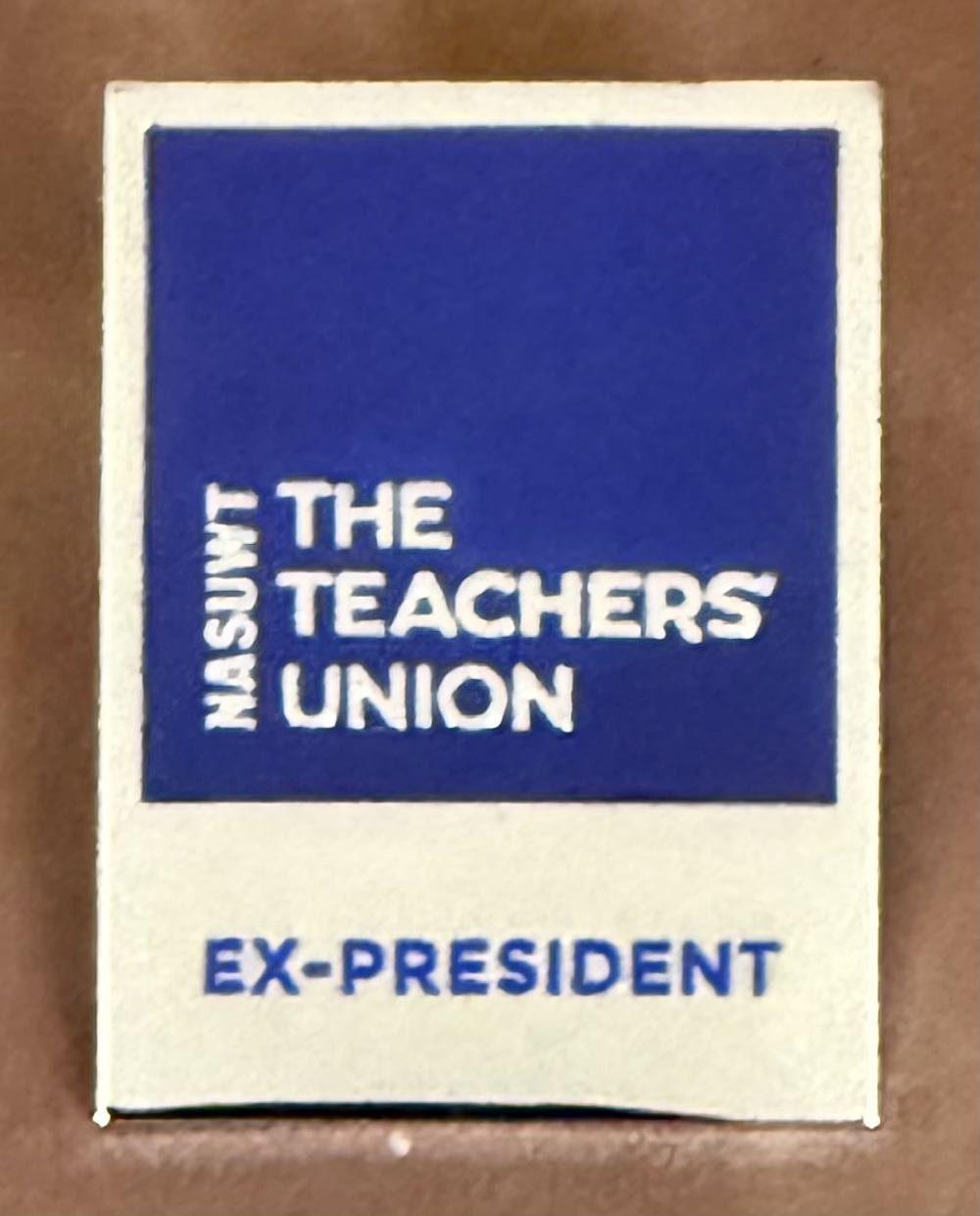 Build a pin - Fifi (ONLY)