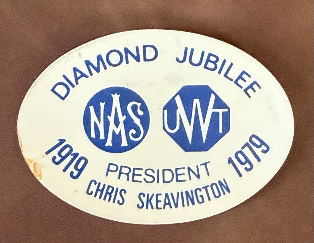 HM Ghost - Hatbox Ghost