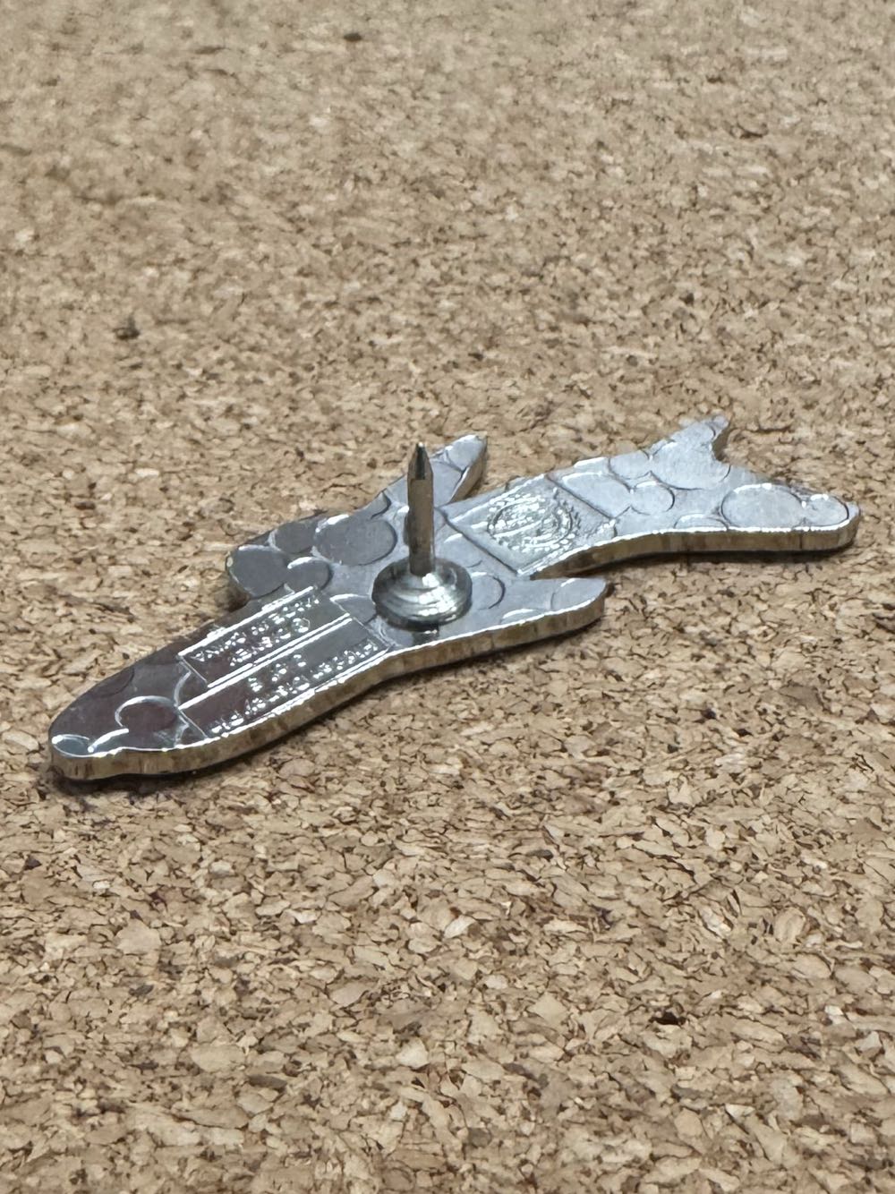 Plane 2022 - Lumiere - Hidden Mickey pin collectible - Main Image 3