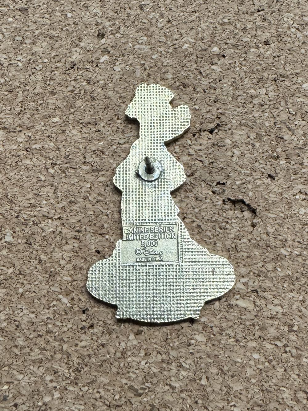 Canine Series - Max - Disney Waffle Back pin collectible - Main Image 2