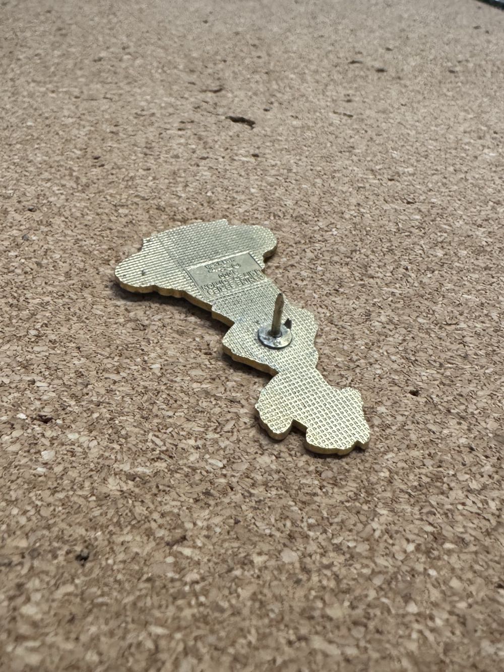 Canine Series - Max - Disney Waffle Back pin collectible - Main Image 3