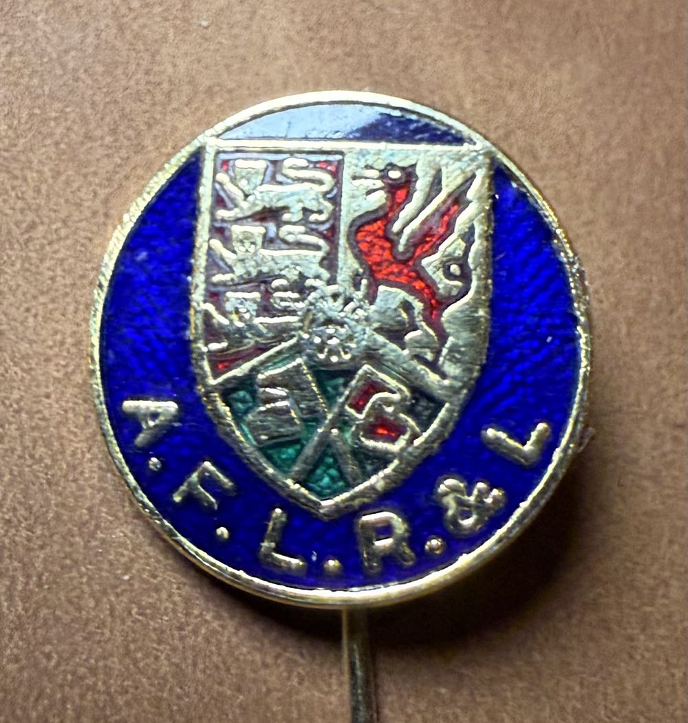 2025 Dated Year - Dumbo