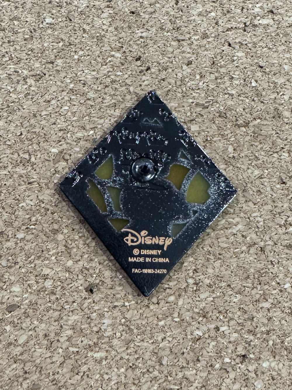 LFLY Princess Diamond Stained Glass - Jasmine - Disney Loungefly Stained Glass Pin pin collectible - Main Image 2