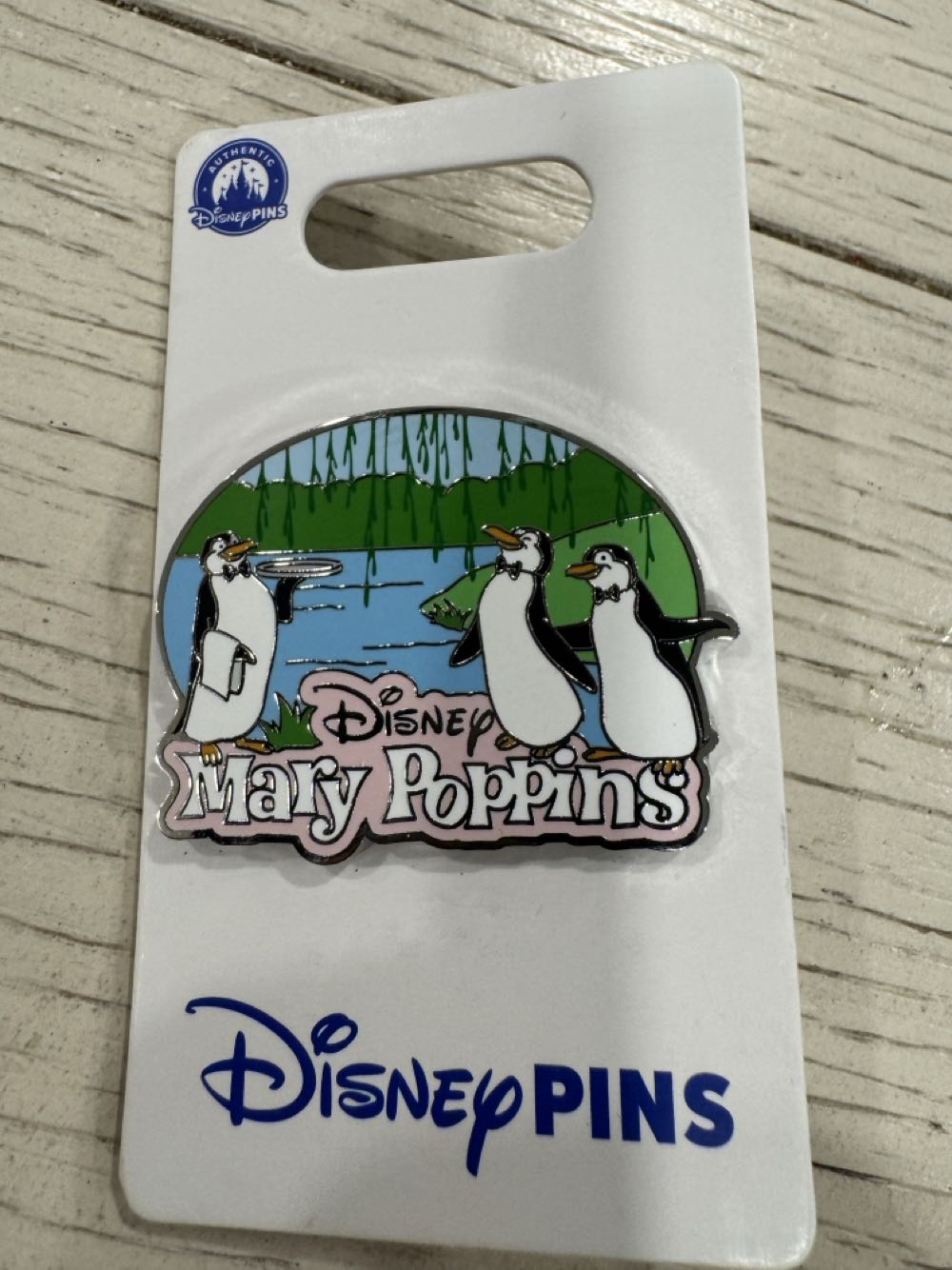 Disney Mary Poppins Waiter Penguins And Movie Logo - Mary Poppins pin collectible [Barcode 400992072984] - Main Image 2