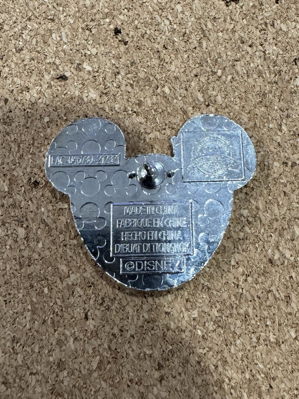 Villain Mickey Icon - Queen of Hearts - Hard Enamel, Metal pin collectible - Main Image 2