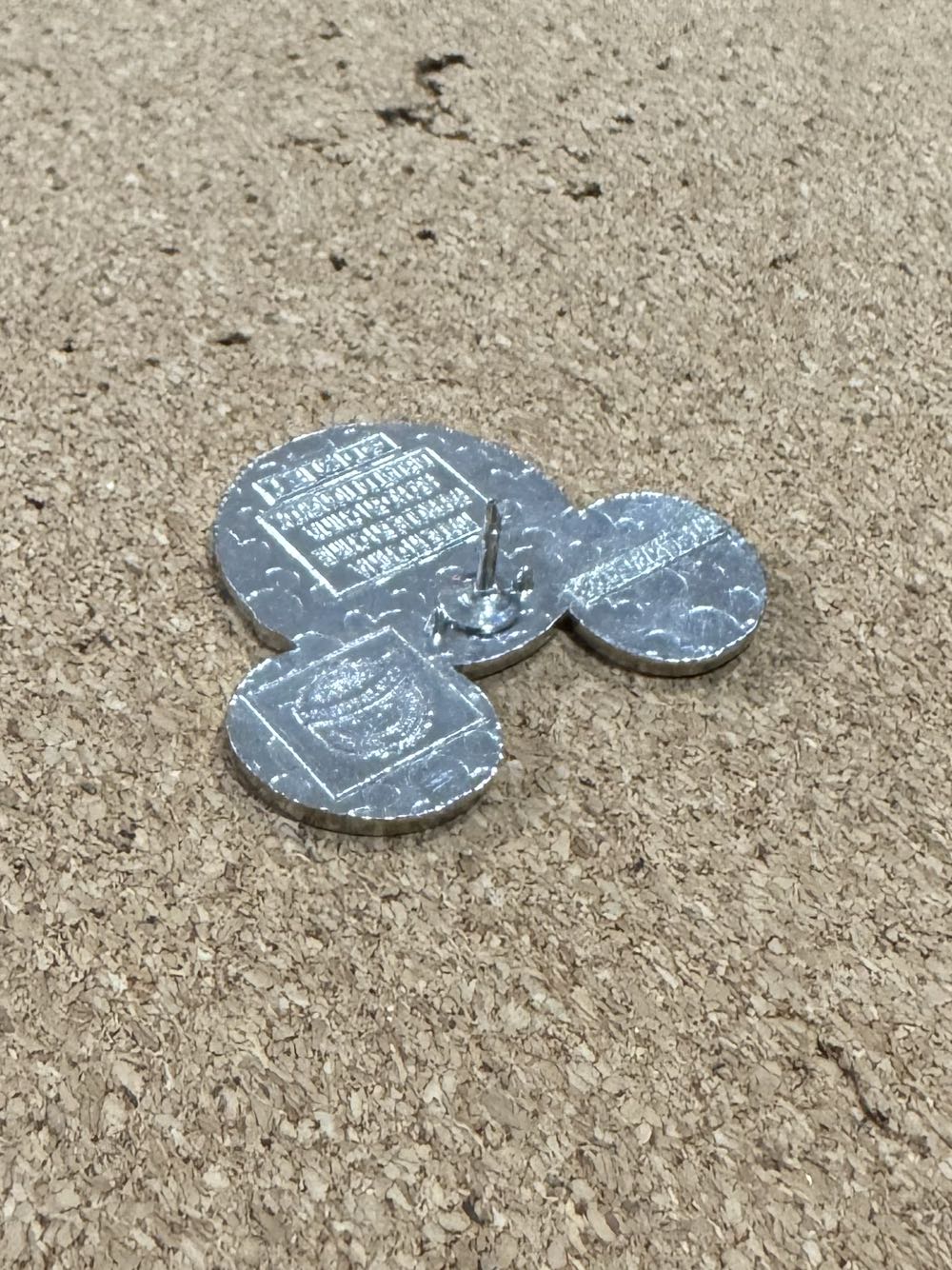 Villain Mickey Icon - Mother Gothel - Hard Enamel, Metal pin collectible - Main Image 3