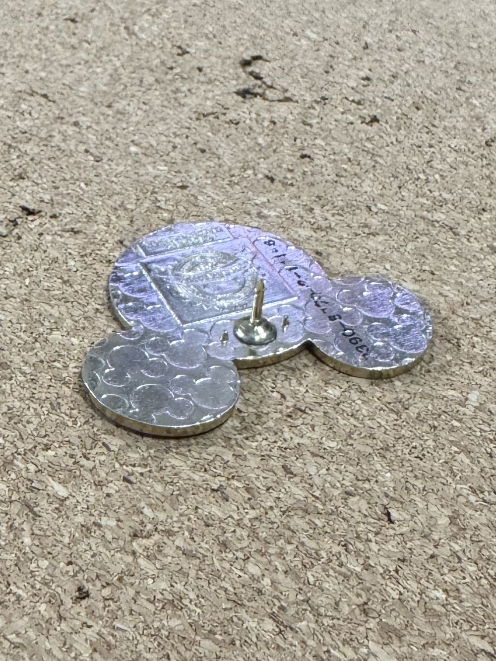 Mickey Icon - Glitter Santa - Hard Enamel, Metal pin collectible - Main Image 3