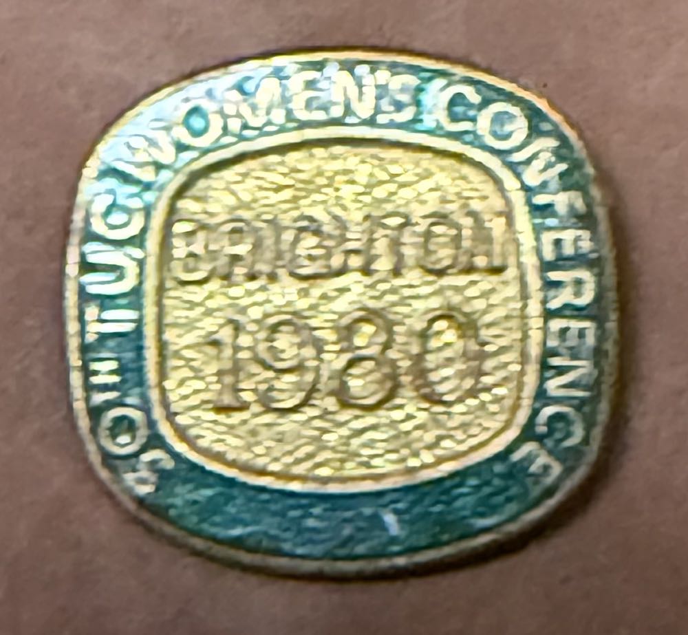 2019 Hidden Mickey Disney Watches - Minnie Mouse