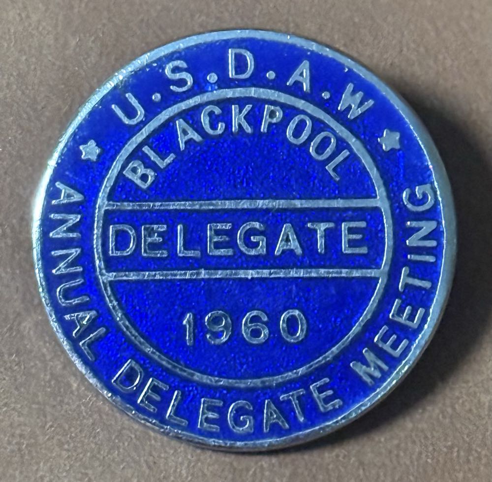 Build a pin - Fifi (ONLY)