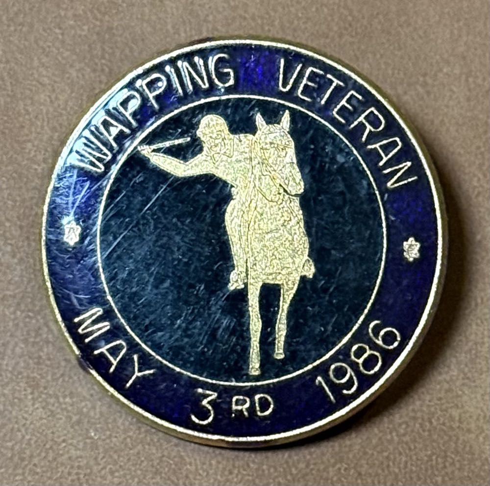 Gundam x Hello Kitty - Char’s Zaku II Hello Kitty (777) Fig Pin