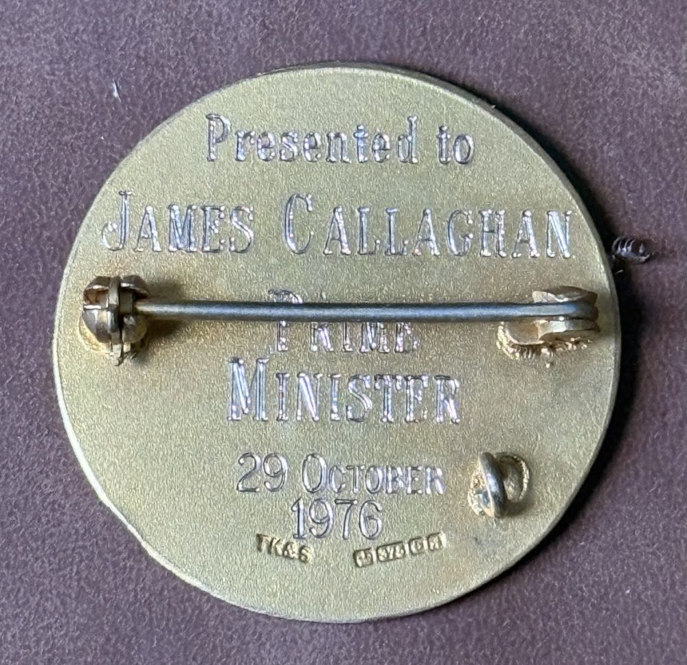 Society of Graphical and Allied Trades - Presented to James Callaghan (HMG)  pin collectible - Main Image 2