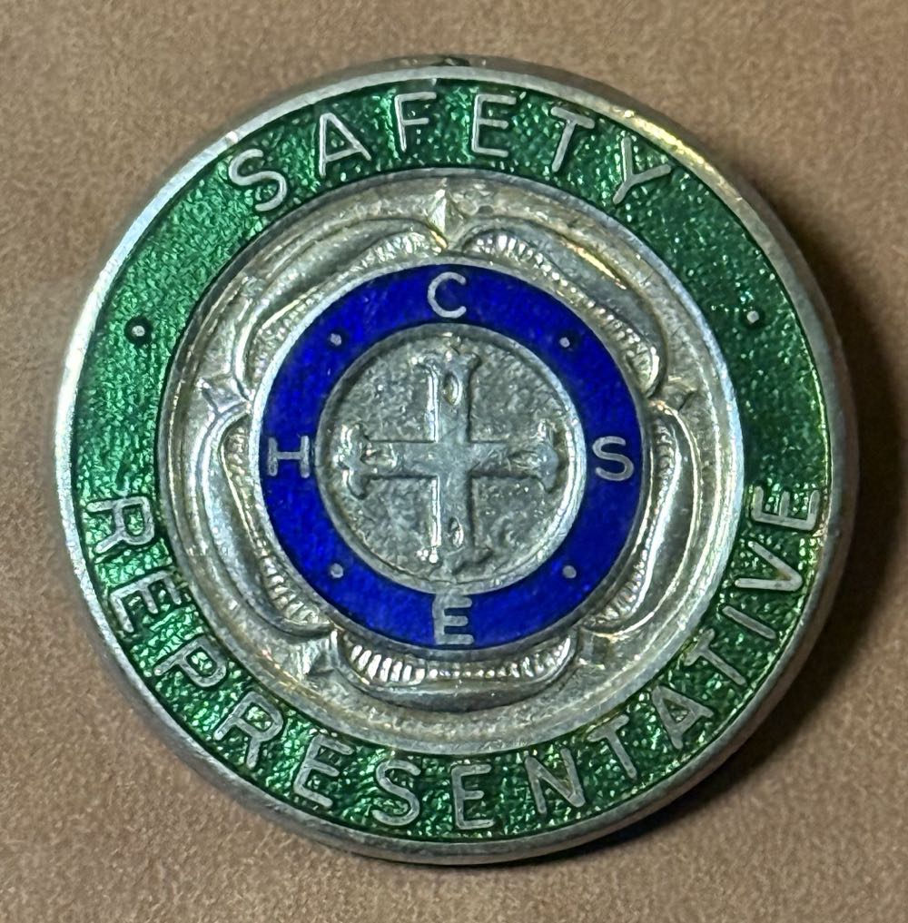 Pool Party : Purple Worm