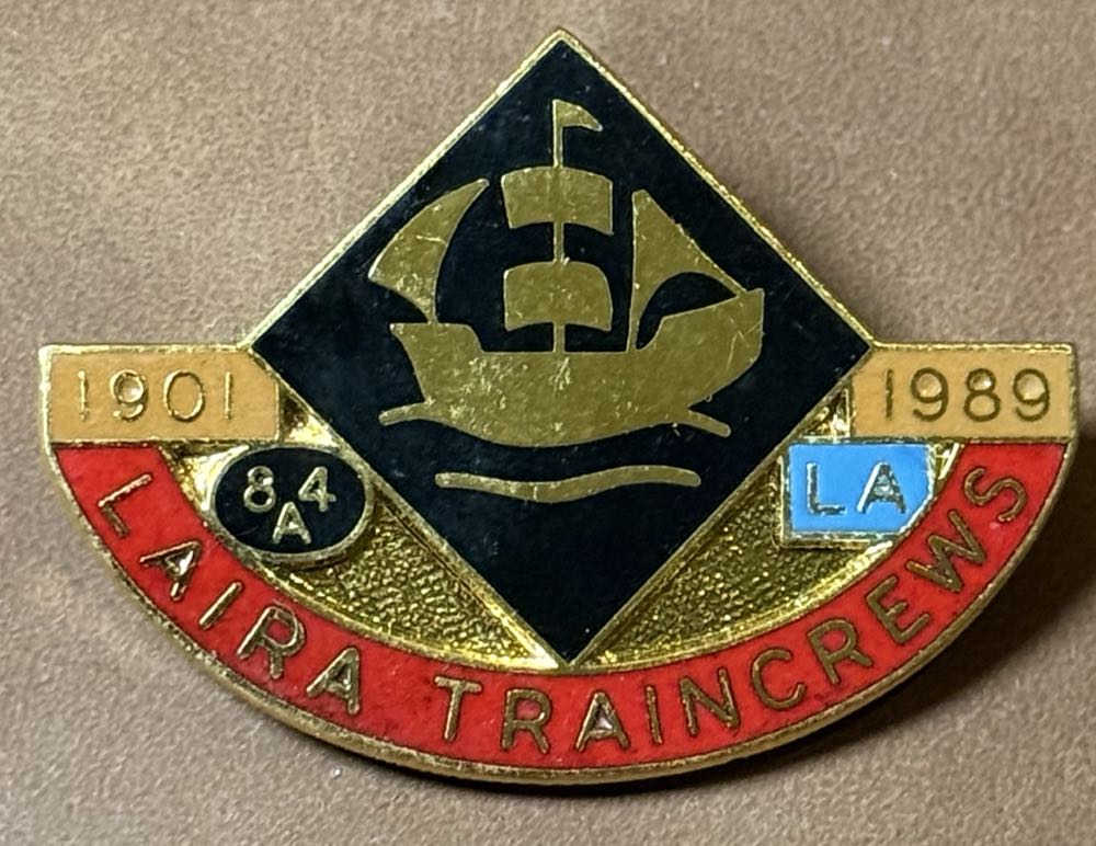 Up - Dug Floating With Balloons