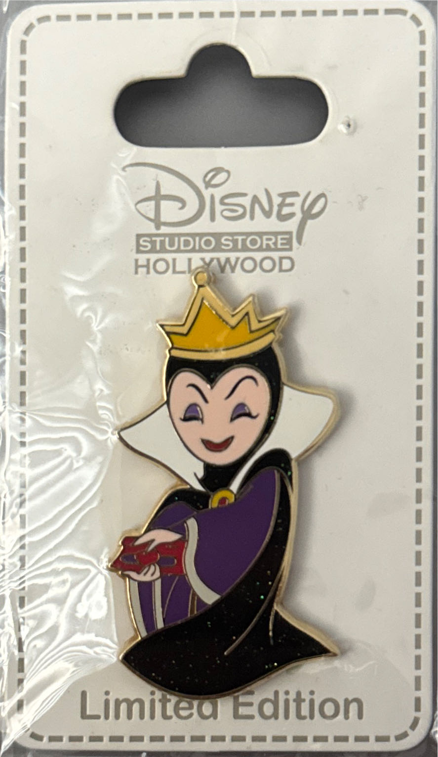 DSSH CUTIES - VILLAINS Evil Queen  pin collectible [Barcode 400909123488] - Main Image 2