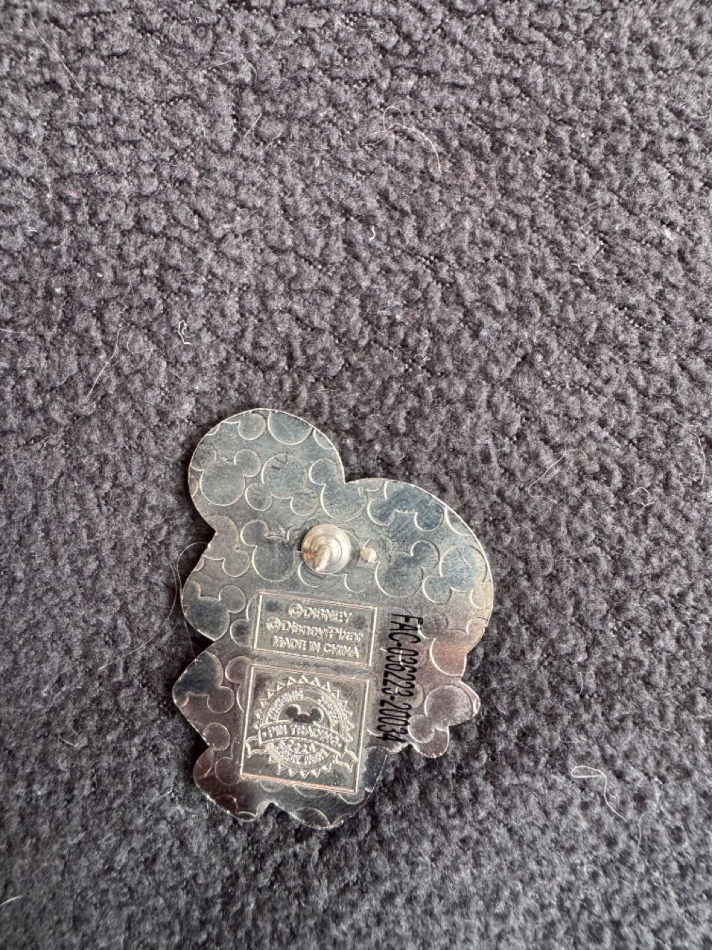 Mystery Disney Pin Set Sealed Remember Me💀 Coco Miguel Sugar Skull Guitar? - Mystery Box pin collectible [Barcode 400920813825] - Main Image 2