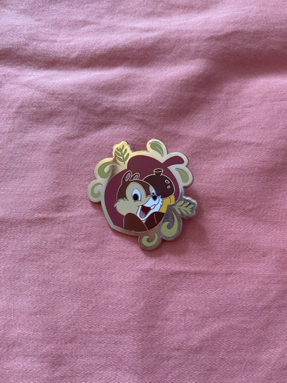 Chip N Dale 80 Years Blind Box  pin collectible [Barcode 400956968551] - Main Image 3