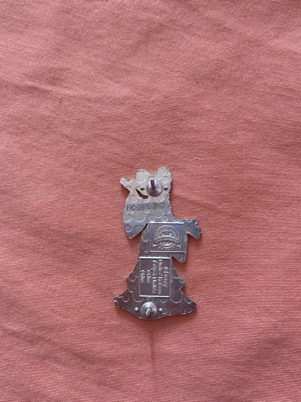 Hocus Pocus Villain Spelltacular Blind Box- Skull  pin collectible [Barcode 465054197845] - Main Image 2