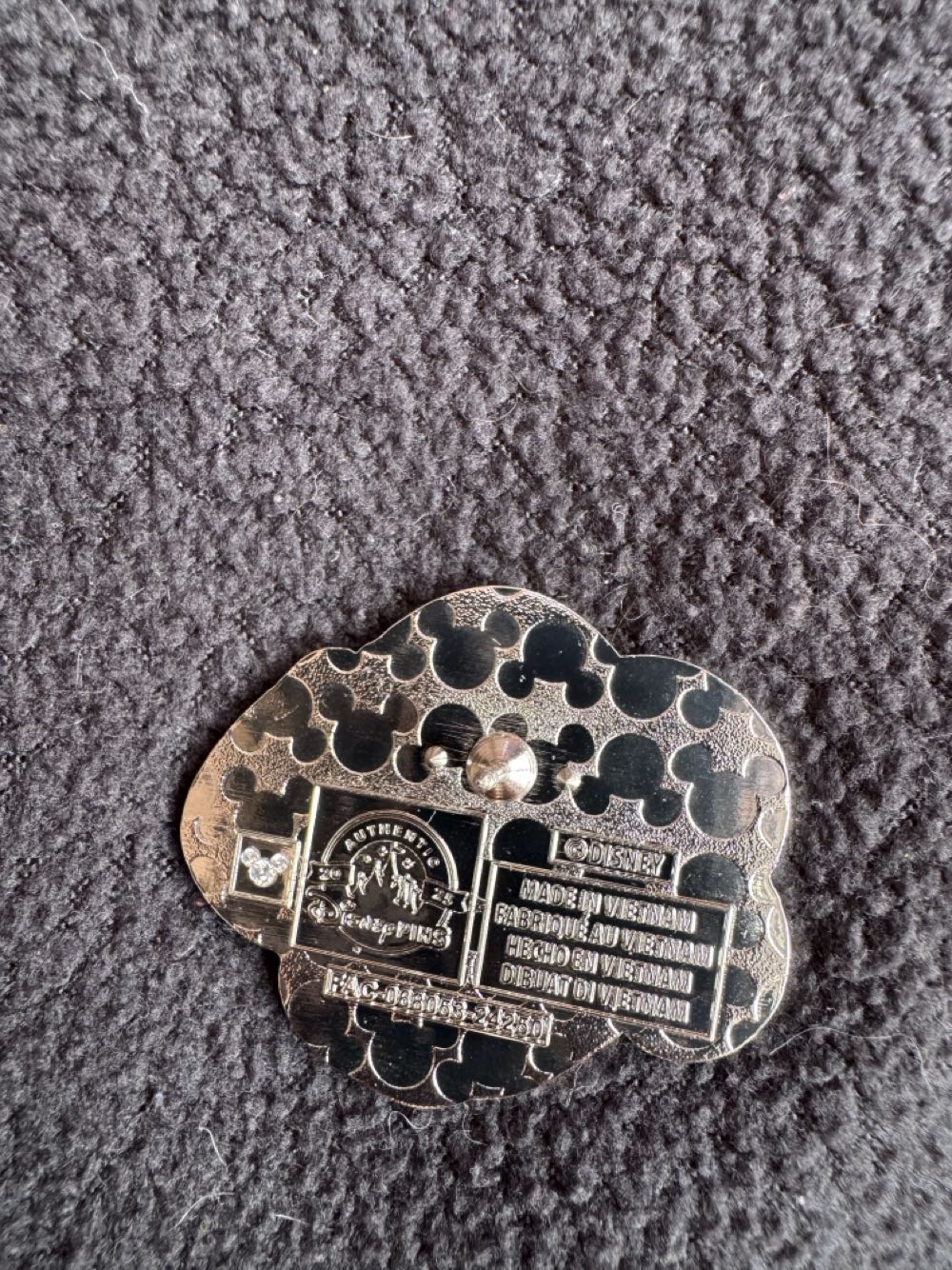 Stitch  - Magical Mystery Pin pin collectible [Barcode 400986918496] - Main Image 2