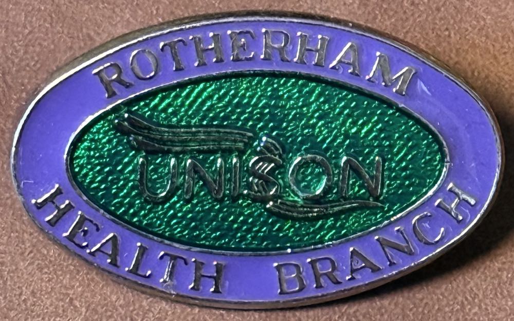 DLR/WDW Hidden Mickey Smiling Villians 2017 Chemabog