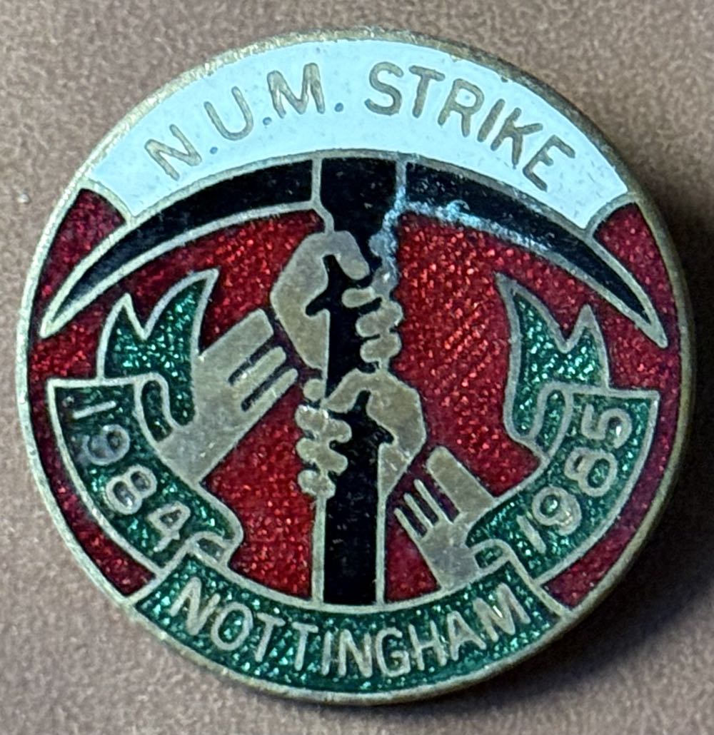 National Graphical Association - Wapping Dispute One Tears Unbroken Loyalty