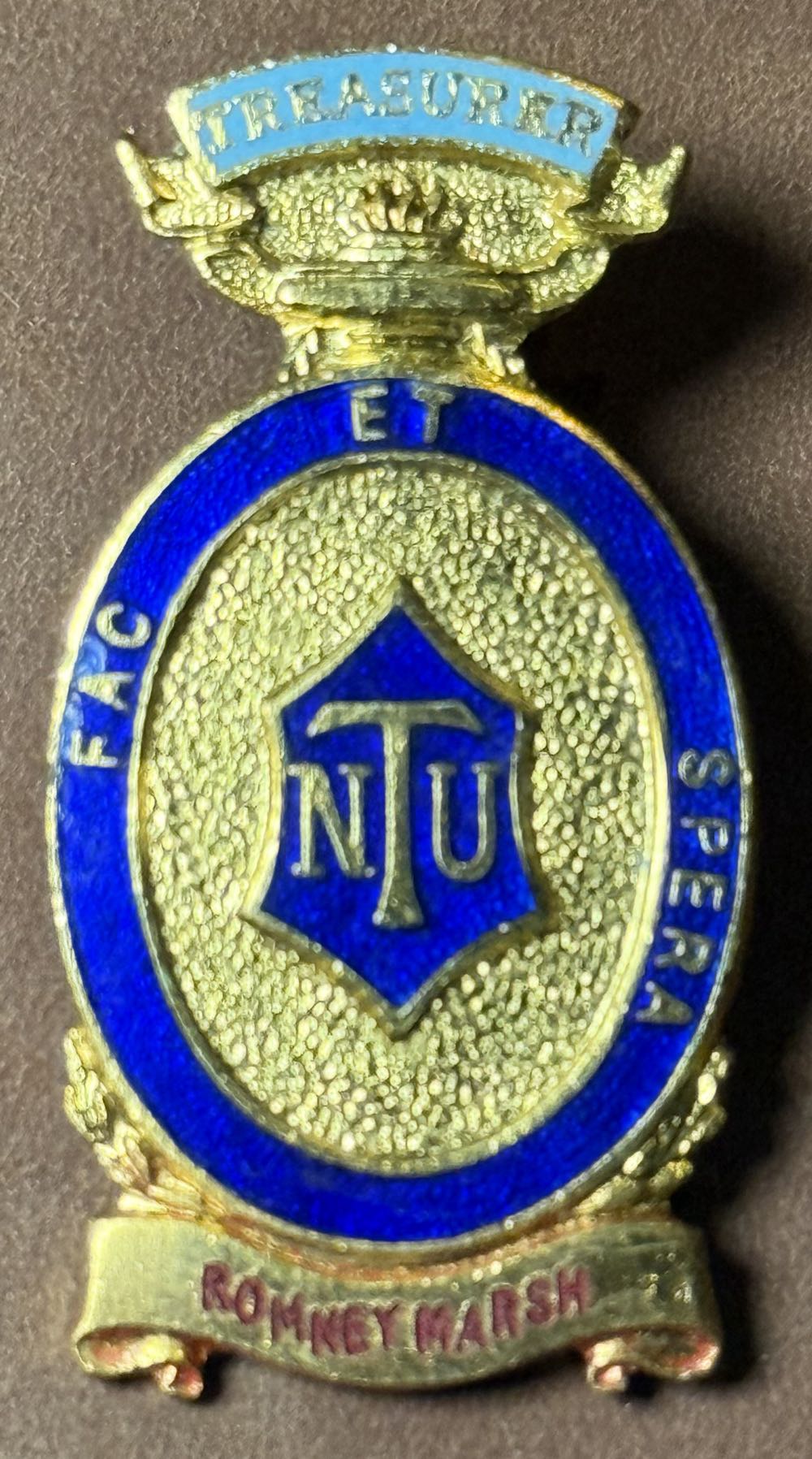 Bel Chibi - Enamel Pin