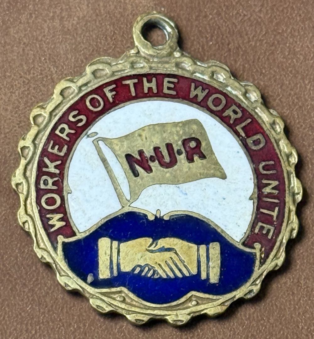National Union of Railwaymen  pin collectible - Main Image 2