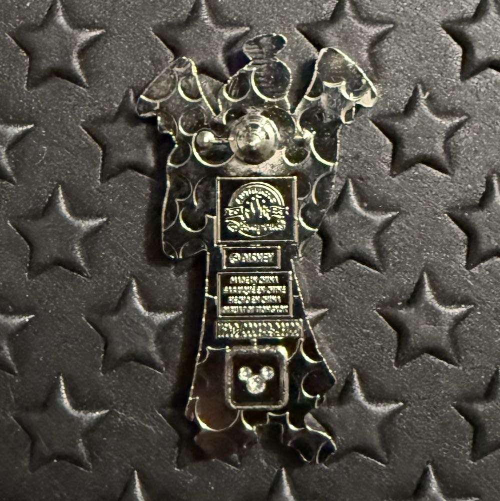Kronk Angel - Disney Parks pin collectible - Main Image 2