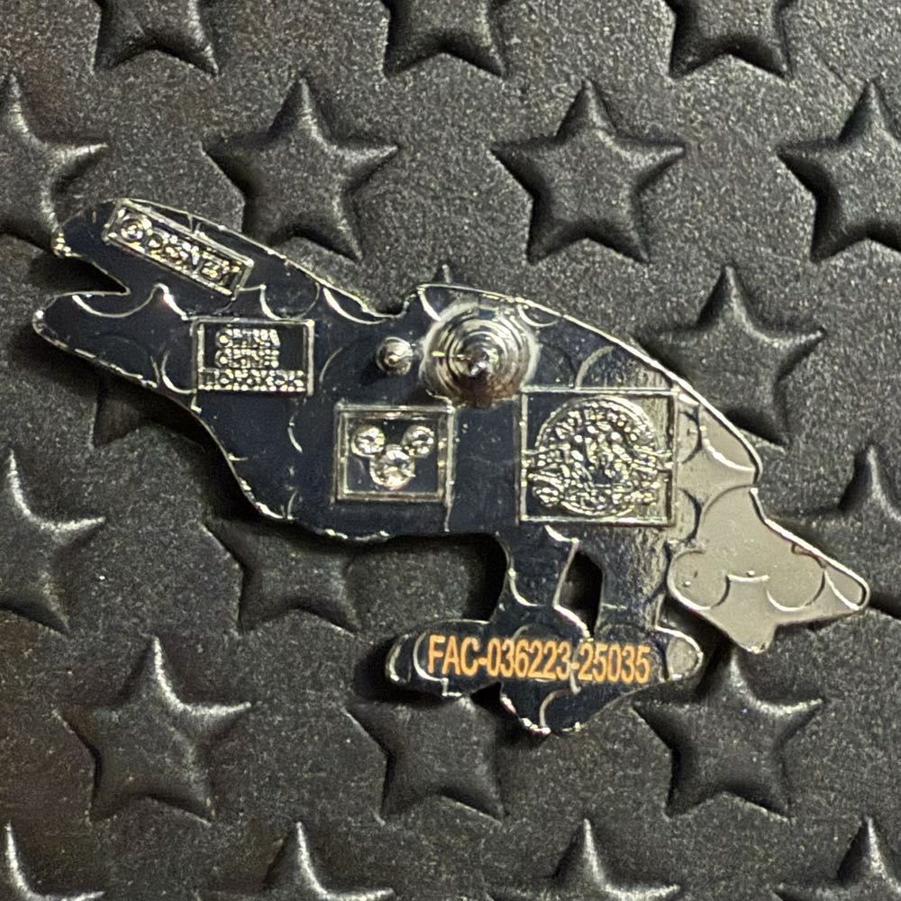 Diablo - Disney Parks pin collectible - Main Image 2