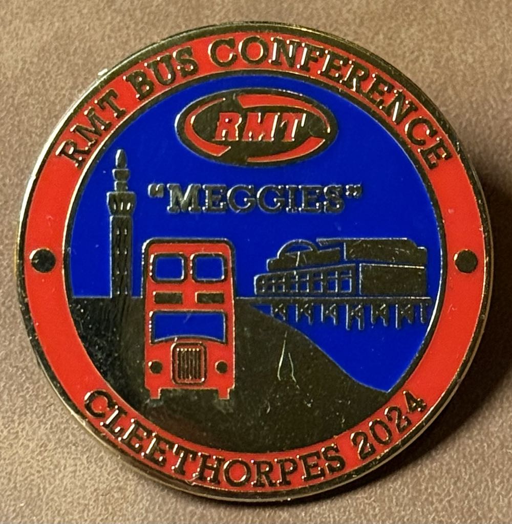 Bee Chibi - Enamel Pin