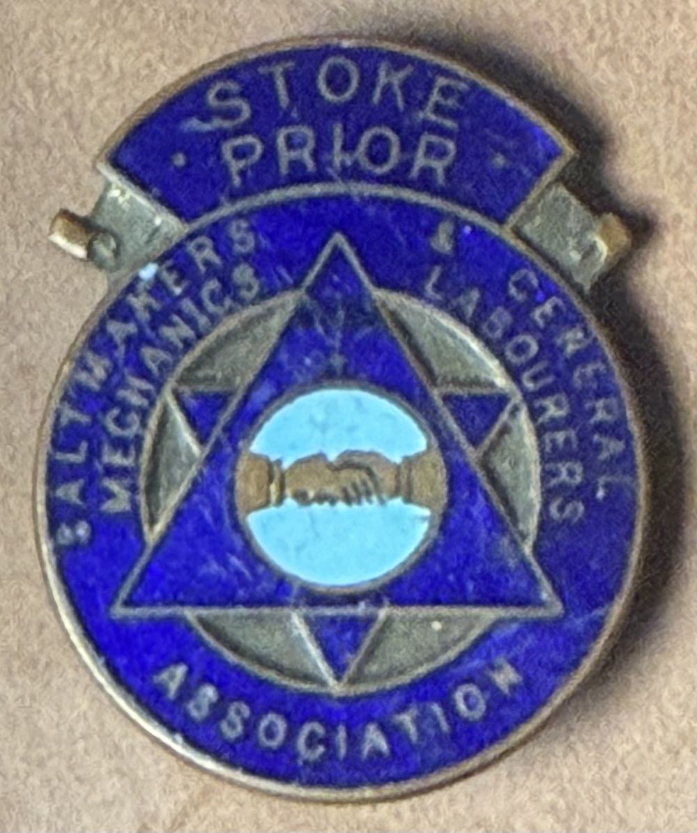 Salesman Fizz Enamel Pin *LIMITED STOCK*