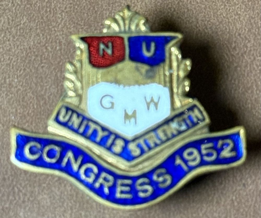 Union of Shop, Distributive and Allied Workers - Fight Poverty Pay With USDAW