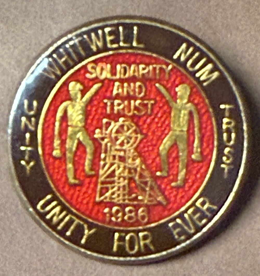 Lucifer , Jaq And Gus, Cinderella (Part Of 2 Pin Set)