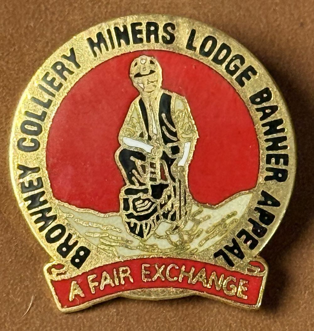 Snow White - Dopey Holding A Diamond