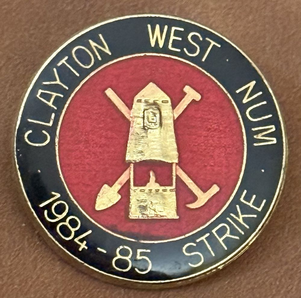 Happily Ever After Snow White And Ever Warrior Tow Bar 867