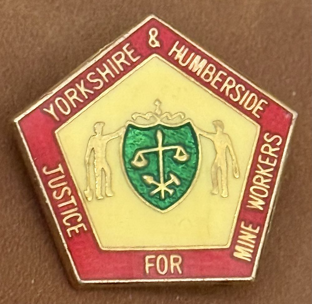 Labour Party - Vote Labour and Cooperative