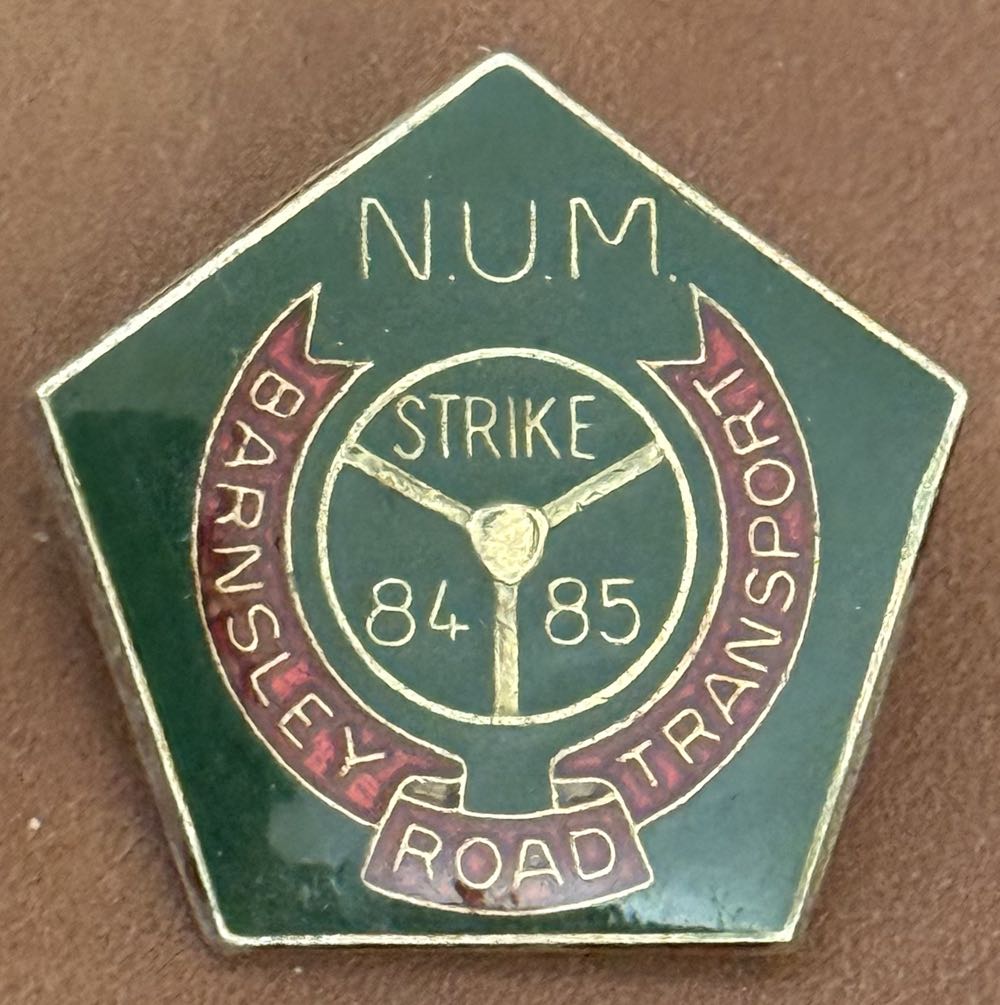 Chip & Dale - DLP - Dale As 	Queen Of Hearts