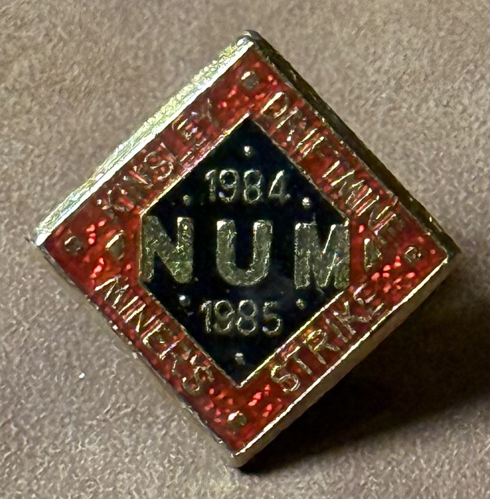 Mickey Mouse Walking Pose Pin