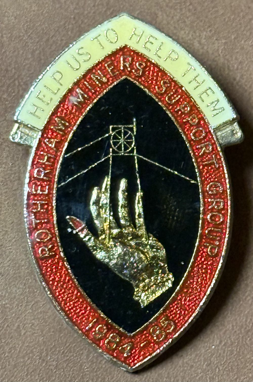 Bee Chibi - Enamel Pin