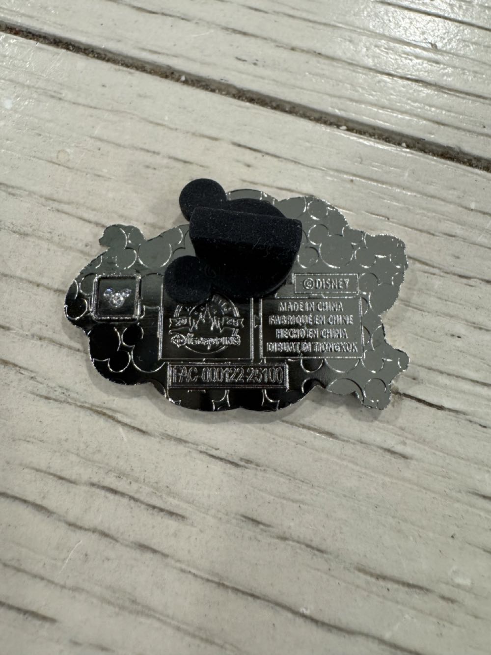 Accordion Owl, Alice in Wonderland, Cloud Series  pin collectible - Main Image 2